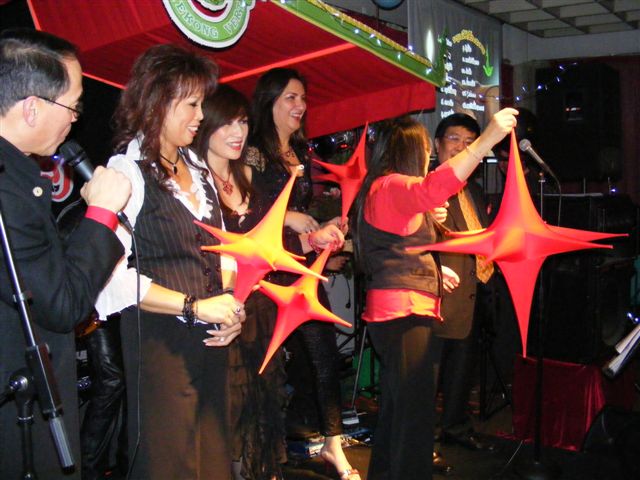 promotiondvdlao131208Paris 035.jpg